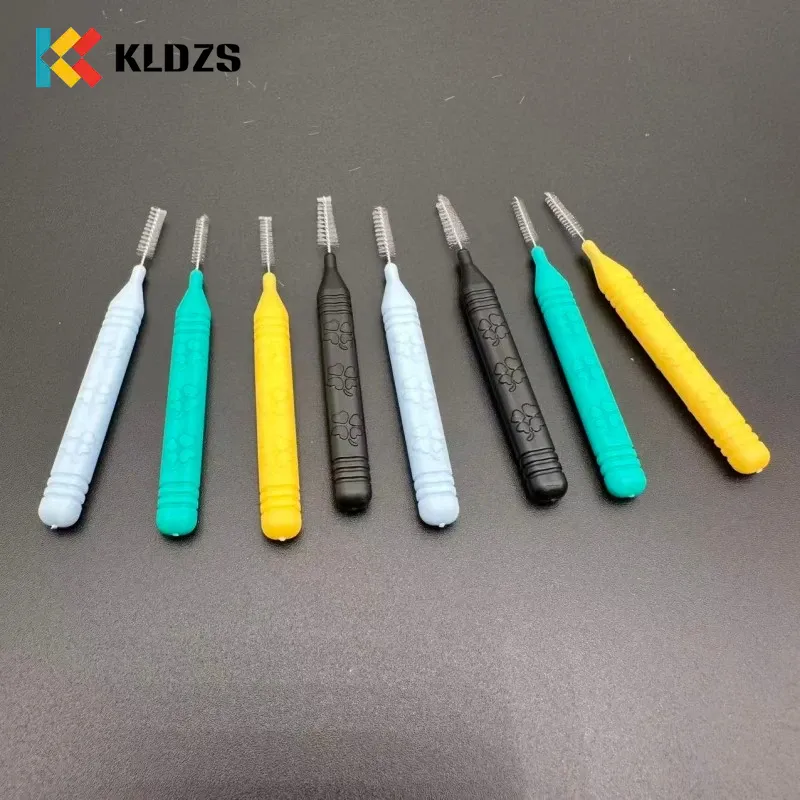 Sikat Interdental Tipe I Semanggi Papat Daun